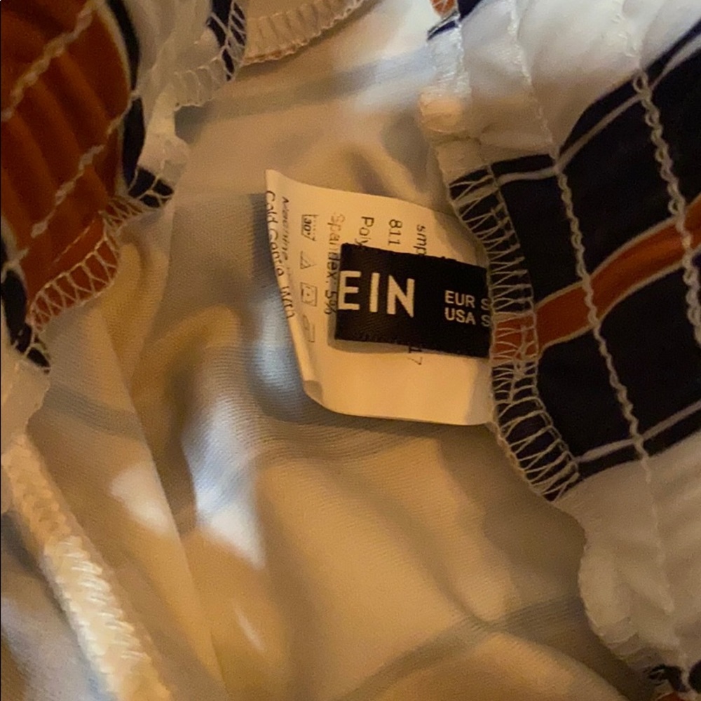 Men’s Pants - Picture 2 of 3